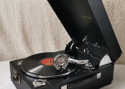 1946 Columbia Viva-Tonal Grafonola 9000A - 5b699d71 d80d 45f0 851b c6d095dd9f82